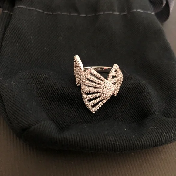 APM Monaco shell ring size US6 - Picture 2 of 3